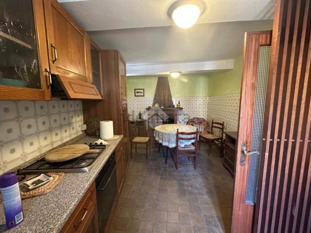 Villetta bifamiliare in vendita di 280 m² in Località Roncato, 22