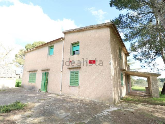 Villetta bifamiliare in vendita di 280 m² in Strada pozzo tre pile