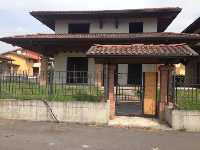Villetta bifamiliare in vendita di 280 m² in Via Vaccarolo