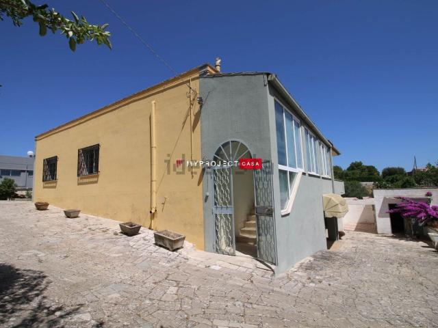 Villetta bifamiliare in vendita di 280 m² in Via Chiancaro primo, 6