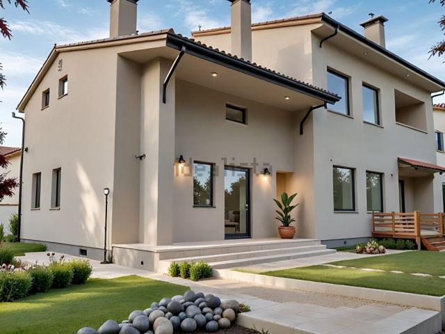 Villetta bifamiliare in vendita di 280 m² in Via Morera