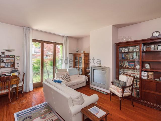 Villetta bifamiliare in vendita di 280 m²