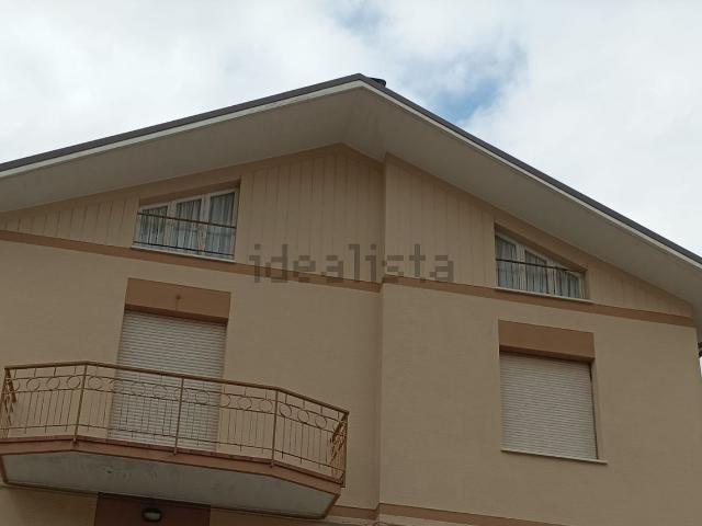 Villetta bifamiliare in vendita di 280 m²