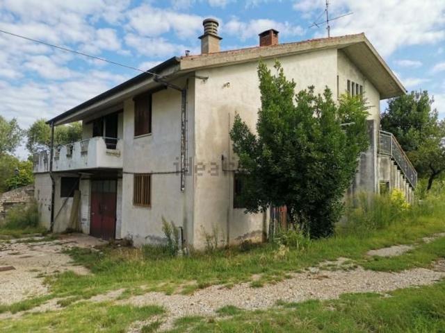 Villetta bifamiliare in vendita di 280 m²