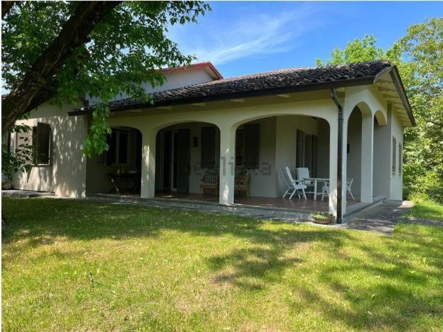 Villetta bifamiliare in vendita di 280 m²