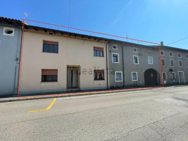 Villetta bifamiliare in vendita di 286 m² in Via Unica, 19