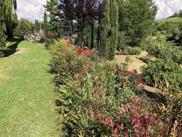 Villetta bifamiliare in vendita di 289 m²