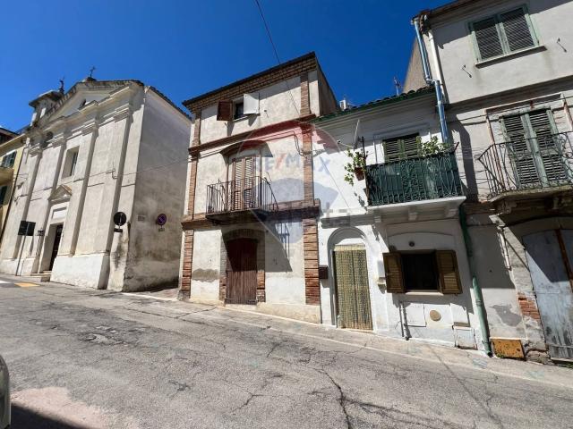 Villetta bifamiliare in vendita di 290 m² in Corso Giuseppe Garibaldi, 49