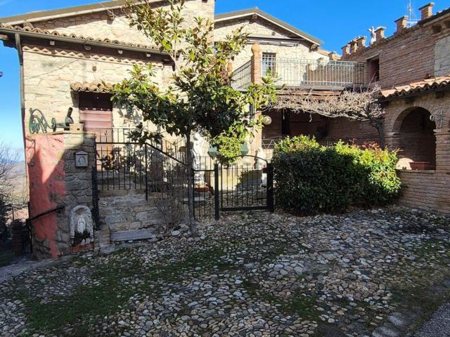 Villetta bifamiliare in vendita di 290 m² in Località Mandasco