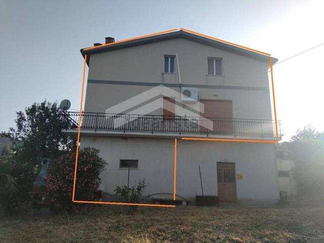 Villetta bifamiliare in vendita di 297 m²