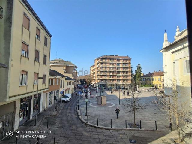 Villetta bifamiliare in vendita di 295 m² in Piazza Vittoria