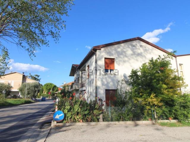 Villetta bifamiliare in vendita di 203 m² in Via Cupa, 89