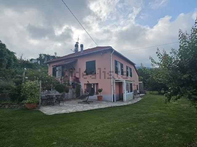 Villetta bifamiliare in vendita di 200 m² in Località Corona