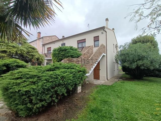 Villetta bifamiliare in vendita di 200 m² in Piazza Garibaldi, 4