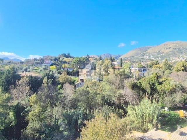 Villetta bifamiliare in vendita di 200 m² in Strada Provinciale di Pezzingoli, 12