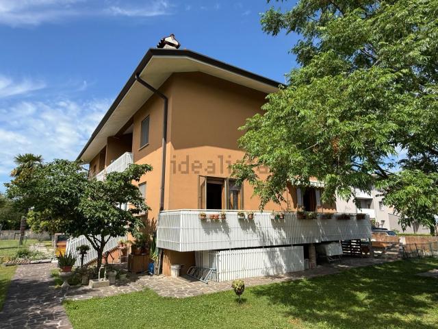 Villetta bifamiliare in vendita di 200 m² in Vicolo Ara, 2