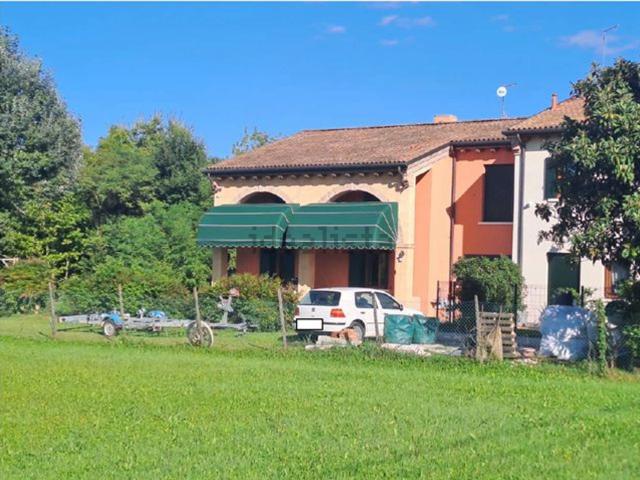 Villetta bifamiliare in vendita di 200 m² in Vicolo San Michele, 13