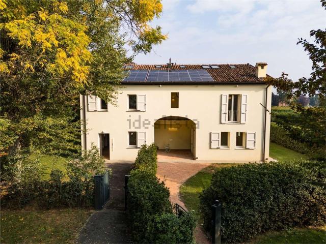 Villetta bifamiliare in vendita di 200 m² in Via Viareggio, 19