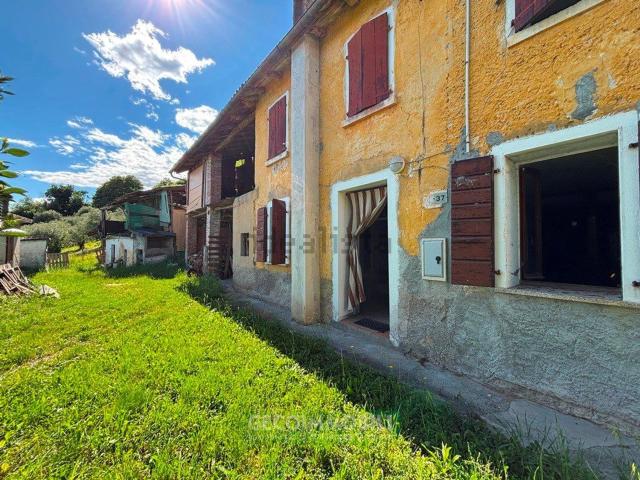 Villetta bifamiliare in vendita di 200 m² in Via Alcide De Gasperi