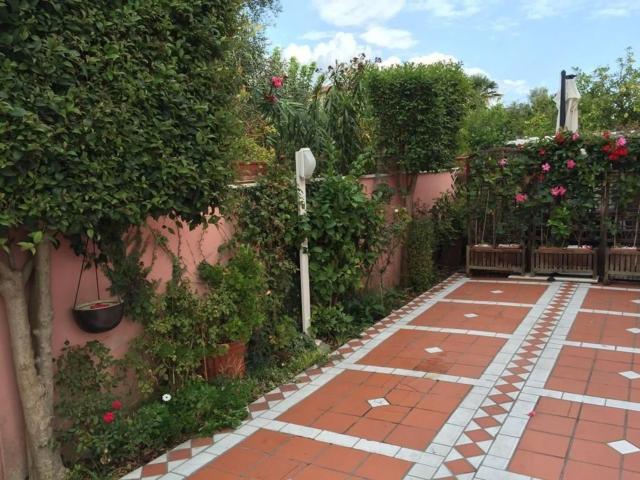 Villetta bifamiliare in vendita di 200 m² in Via Aldo Pucciarelli, 5