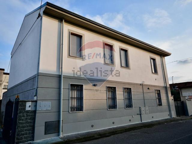 Villetta bifamiliare in vendita di 200 m² in Via Alessandro Manzoni, 6