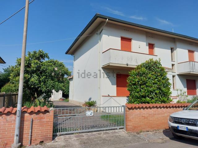 Villetta bifamiliare in vendita di 200 m² in Via Benedetto Croce