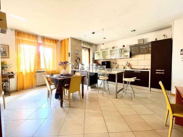 Villetta bifamiliare in vendita di 200 m² in Via Carignano, 23
