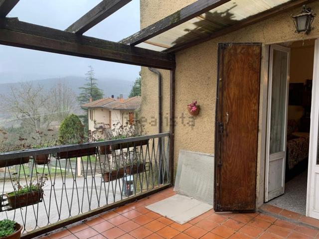 Villetta bifamiliare in vendita di 200 m² in Via Centrale
