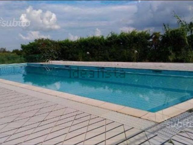 Villetta bifamiliare in vendita di 200 m² in Via Chiesazza Sperone XVIII, 3