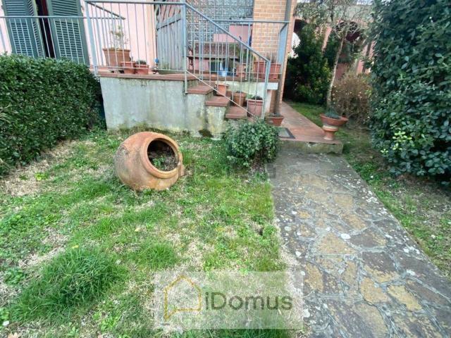 Villetta bifamiliare in vendita di 200 m² in Via dei Mezzi