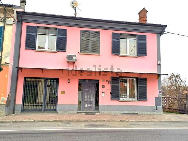 Villetta bifamiliare in vendita di 200 m² in Via Emilia