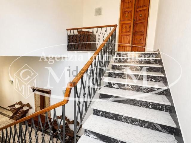 Villetta bifamiliare in vendita di 200 m² in Via F. Magellano