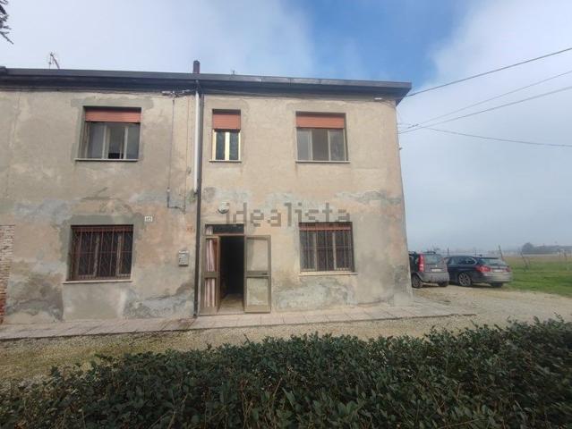 Villetta bifamiliare in vendita di 200 m² in Via Ferrarese, 155