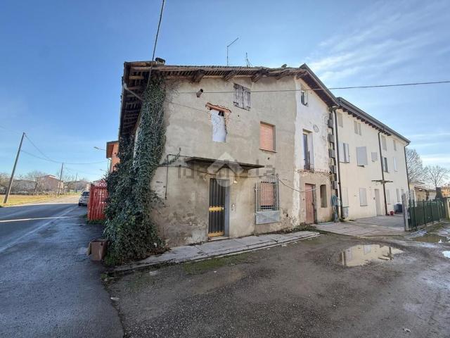 Villetta bifamiliare in vendita di 200 m² in Via Fratelli Cervi, 8