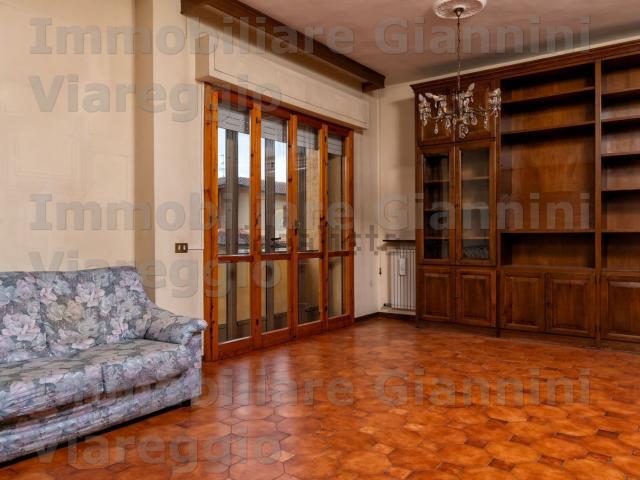 Villetta bifamiliare in vendita di 200 m² in Via Francesco Baracca, 32