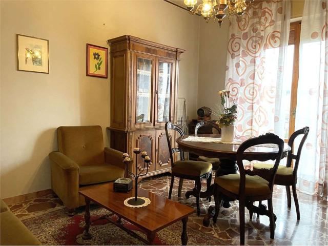 Villetta bifamiliare in vendita di 200 m² in Via G. Pascoli