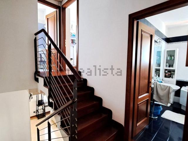 Villetta bifamiliare in vendita di 200 m² in Via Gioberti