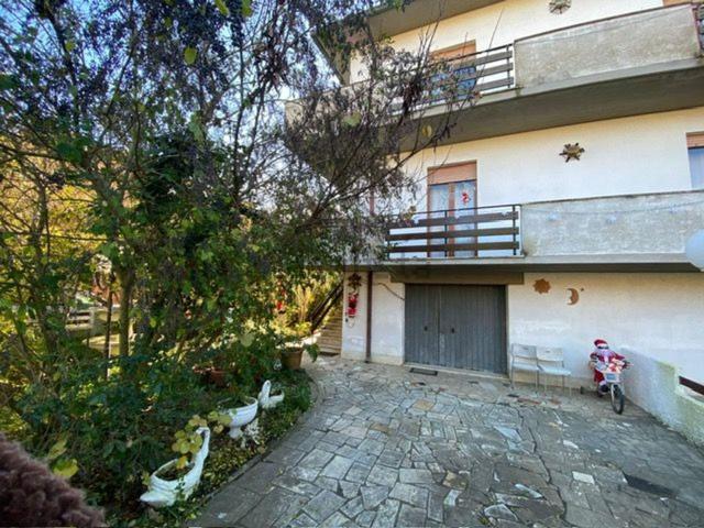 Villetta bifamiliare in vendita di 200 m² in Via Grosseto