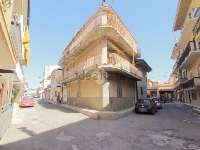 Villetta bifamiliare in vendita di 200 m² in Via Madonna degli Angeli