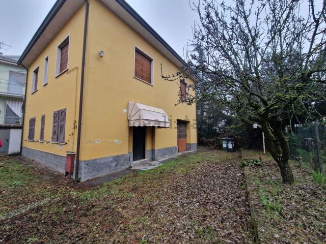 Villetta bifamiliare in vendita di 200 m² in Via Monte Pasubio, 56