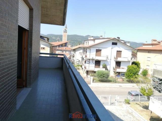 Villetta bifamiliare in vendita di 200 m² in Via Mochi Onory