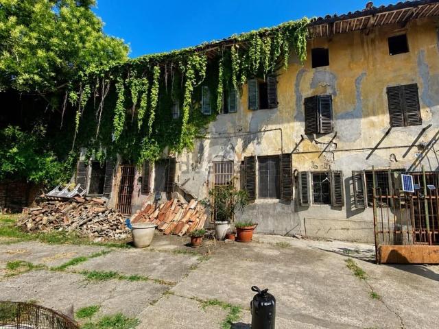 Villetta bifamiliare in vendita di 200 m² in Via Motta, 8