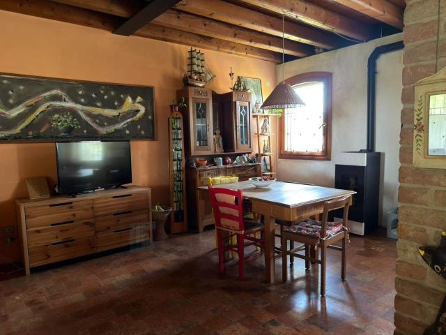 Villetta bifamiliare in vendita di 200 m² in Via Penghe