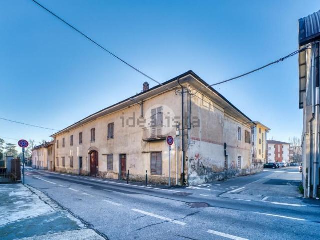 Villetta bifamiliare in vendita di 200 m² in Via Peschiera, 6