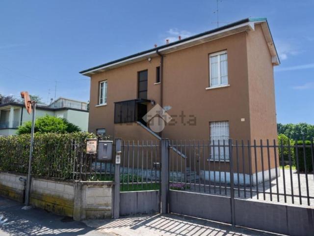 Villetta bifamiliare in vendita di 200 m² in Via Piave, 42