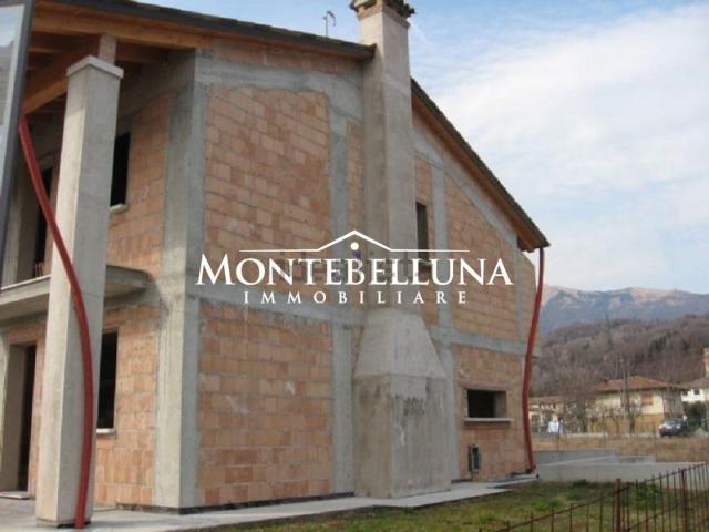 Villetta bifamiliare in vendita di 200 m² in Via Roma, 35