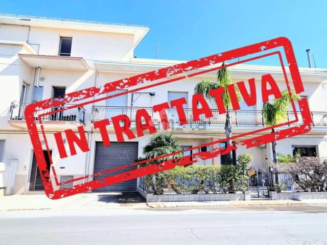 Villetta bifamiliare in vendita di 200 m² in Viale Piceno, 75