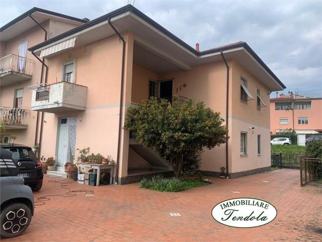 Villetta bifamiliare in vendita di 200 m²