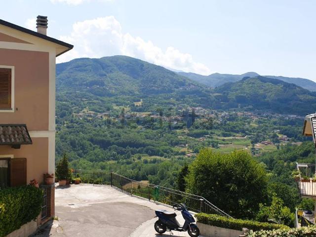 Villetta bifamiliare in vendita di 200 m²