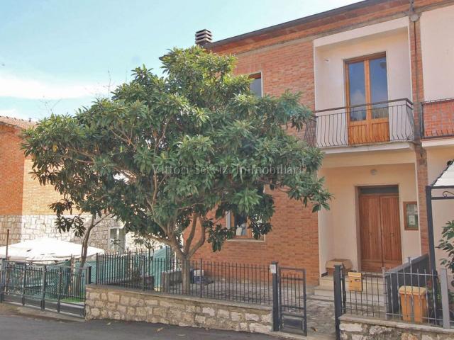 Villetta bifamiliare in vendita di 200 m²